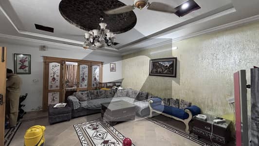 بحریہ ٹاؤن فیز 8 بحریہ ٹاؤن راولپنڈی,راولپنڈی میں 5 کمروں کا 10 مرلہ مکان 1.8 لاکھ میں کرایہ پر دستیاب ہے۔ بحریہ ٹاؤن فیز 8 بحریہ ٹاؤن راولپنڈی,راولپنڈی میں 5 کمروں کا 10 مرلہ مکان 1.8 لاکھ میں کرایہ پر دستیاب ہے۔