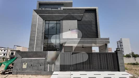Prime Location 10 Marla House In Etihad Town Phase 1 - Block D Is Available