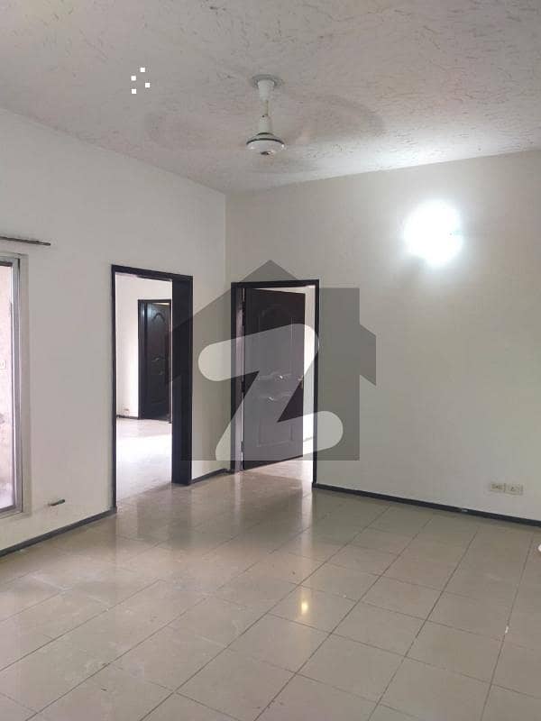 5 MARLA 2 BEDROOM APARTMENT AVAILABLE FOR RENT 5 MARLA 2 BEDROOM APARTMENT AVAILABLE FOR RENT