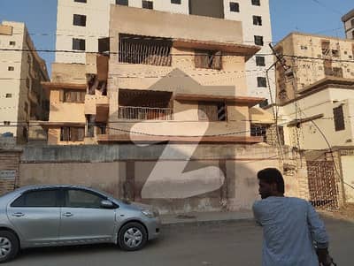400 Sq Yards West Open Old Construction House Best For Builder
