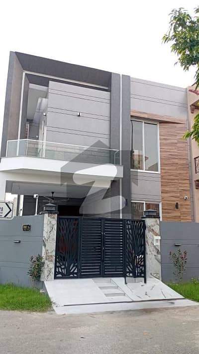 Corner 3 Beds Double Unit 5 Marla Modern Design House for Sale in DHA 9 Town Lahore.