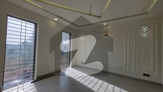 5 Bed Luxury House 272 Sq Yd | 2-Unit + Servant Quarter | Brand New