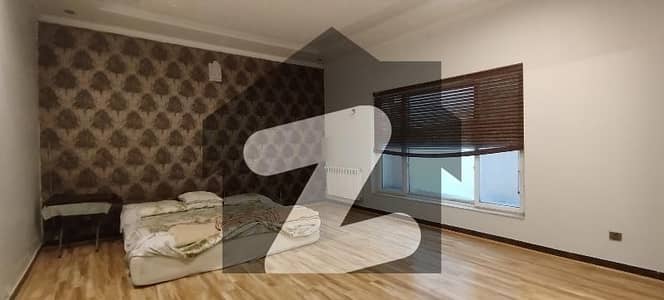 (Investor Alert) E-11 House 16 Marla Having 4 Bedrooms Attached Washrooms Drawing With Powder Washroom Dining Room 2TvL 2Kitchen Store SQ Water Boring Electric And Gas Meters Demand 8.85 Crore