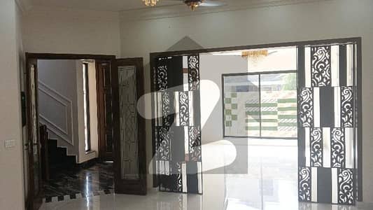 10 Marla Spanish House For Sale In M Block 10 Marla Spanish House For Sale In M Block