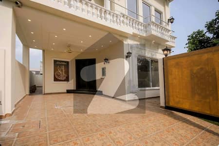 5 MARLA ELEGANT AND FULLY MAINTAINED SUPER HOT LOCATED BUNGALOW IS AVAILABLE IN THE BEST BLOCK OF DHA LAHORE.