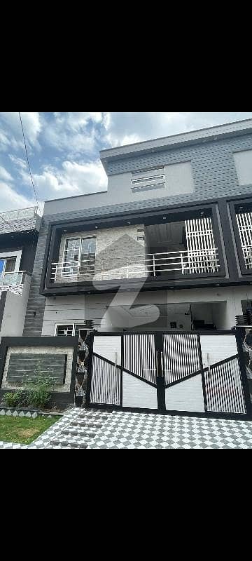 5 MARLA HOT LOCATION HOUSE FOR SALE IN JUBILEE TOWN 1 year used