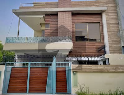 6.5 Marla Corner House For Sale In Formanites Housing Scheme Near Dha Phase 5
