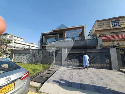1 kanal brand new basement house available for sale