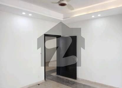 Upper Portion Of 10 Marla Is Available For rent In Bahria Town Phase 7