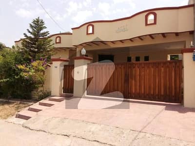 Single Storey 1 Kanal House Available In Gulshan Abad Sector 3 For sale