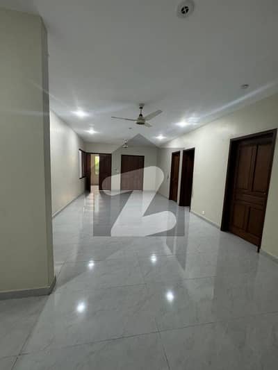 BRAND NEW 500 Yards BUNGALOW FOR RENT DHA PHASE 8* BRAND NEW 500 Yards BUNGALOW FOR RENT DHA PHASE 8*