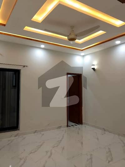 10 Marla Like A New Tile Floor Lower Portion For Rent In UET Housing Society Near Valencia Town