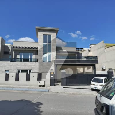 Brand New 1.5 Kanal House available for Sale
