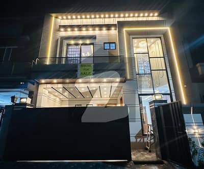 10 Marla Brand New Home For Sale