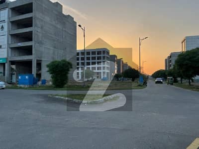 Main Facing Top-Notch Location | Ideal for Branding