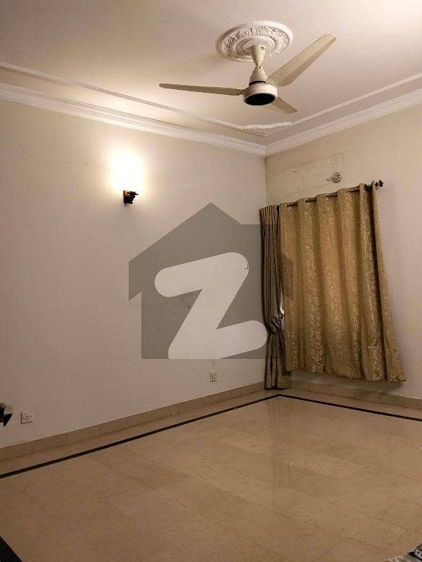 Beautiful Apartment Available For Rent In G11 Beautiful Apartment Available For Rent In G11