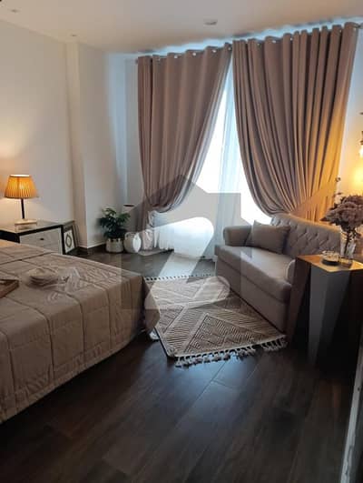 TOP LOCATION WITH SUPERB VIEWS IN LAHORE AND TOP OPPORTUNITY
