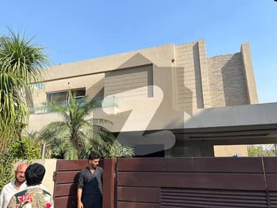 SYED BROTHERS PROUDLY OFFERS: 1-Kanal Elegant And Fully Maintained Bungalow Is Available In The Best Block Of DHA Lahore.