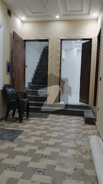 5 Marla brand new Luxury Spanish Ground Floor porshion For Rent  Small family Cupel Required.