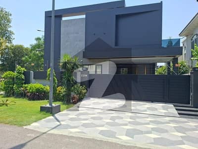 SYED BROTHERS PROUDLY OFFERS: 1-Kanal Elegant Fully Furnished Corner Bungalow Wiith Basement Facing Park Is Available In The Best Block Of DHA Lahore.