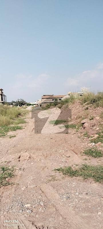 جی ۔ 14/2 جی ۔ 14,اسلام آباد میں 10 مرلہ رہائشی پلاٹ 3.5 کروڑ میں برائے فروخت۔