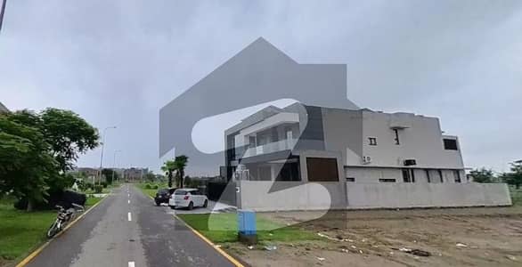 Corer 1 Kanal Residetial Plot For Sale In DHA Phase 8 Block U