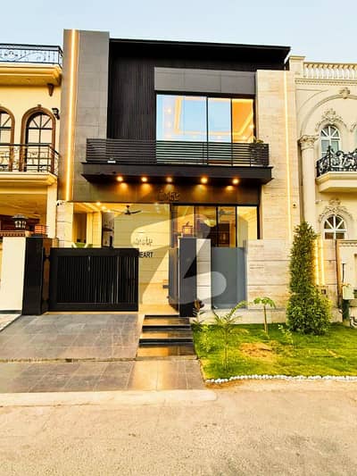 5 Marla Ultra Modern House For Sale | DHA Phase 9 Town | Hot Location