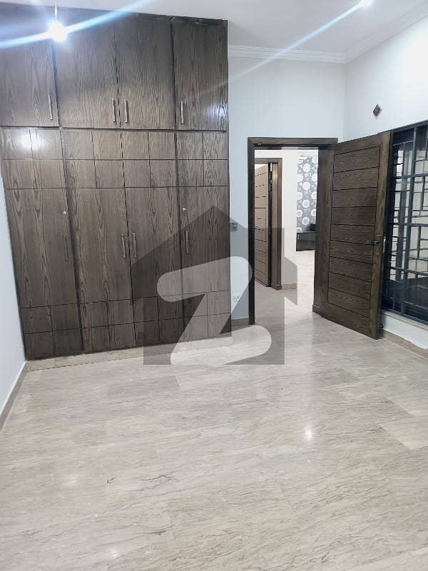 3 Bedrooms & 3 Bathrooms DD TV Lounge Kitchen With Servant Quarter 3 Bedrooms & 3 Bathrooms DD TV Lounge Kitchen With Servant Quarter