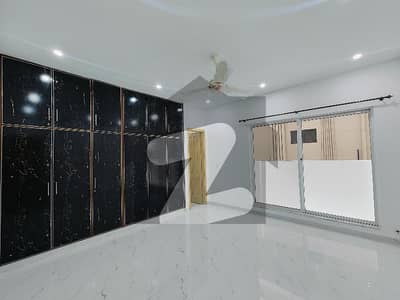 1 Kanal House For Rent