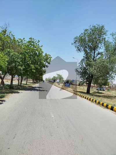 5 Marla plot Available for sale in Nashman Iqbal phase 2