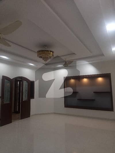 Spacious 4 Bed 4 Bath Home Ideal For Families 1 Kanal Upper Portion In G-10 Is Available