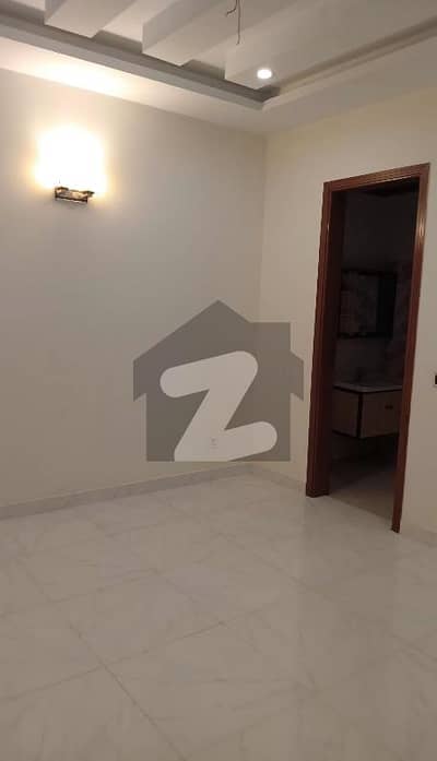 ڈی ایچ اے فیز 8 ڈی ایچ اے ڈیفینس,کراچی میں 4 کمروں کا 4 مرلہ مکان 6.95 کروڑ میں برائے فروخت۔