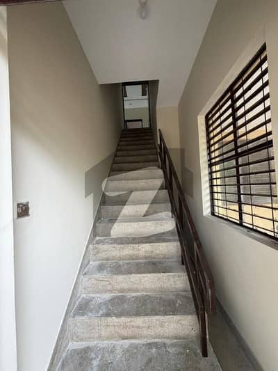 Model Town Block K One Kanal Old House Available For Rent