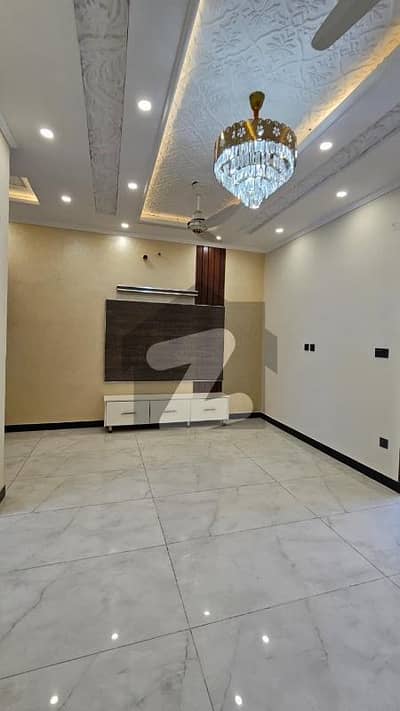 5 Marla House Available For Sale At The Hottest Location Of Central Park Ferozpur Road Lahore