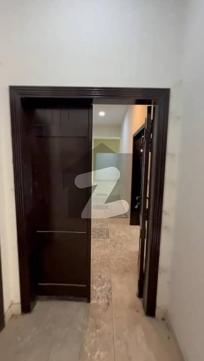 Ground Floor 3 Bed Room Apartment Available For Sale In Askari 11 Lahore