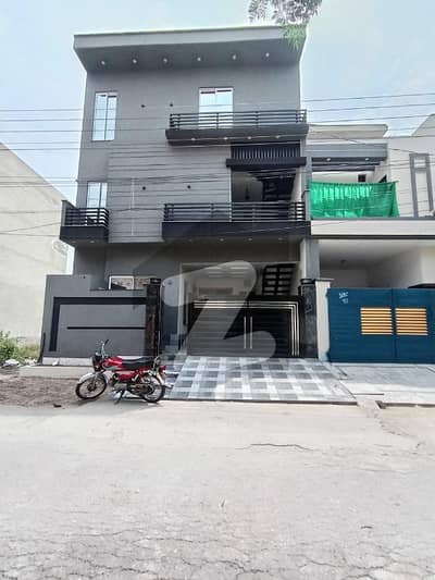 5 Marla Double-Unit House Available In Jubilee Town