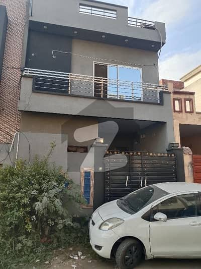 الرحمان گارڈن فیز 2 الرحمان گارڈن,لاہور میں 3 کمروں کا 3 مرلہ مکان 1.0 کروڑ میں برائے فروخت۔ الرحمان گارڈن فیز 2 الرحمان گارڈن,لاہور میں 3 کمروں کا 3 مرلہ مکان 1.0 کروڑ میں برائے فروخت۔