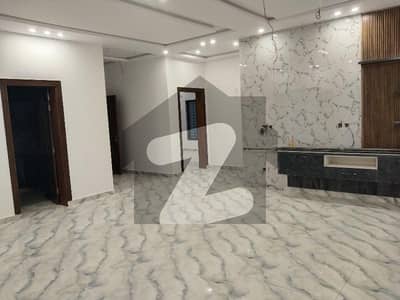 Luxury Ground Portion Available For Rent