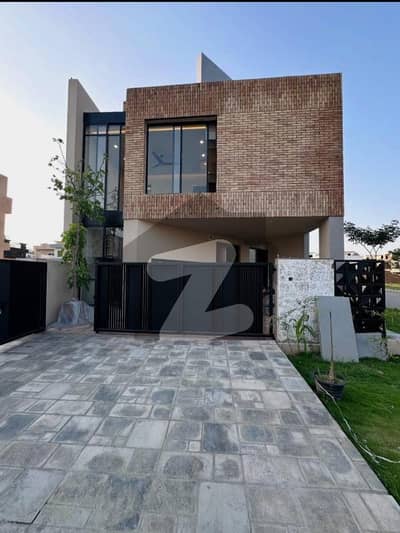 فیصل مارگلہ سٹی بی ۔ 17,اسلام آباد میں 6 کمروں کا 5 مرلہ مکان 4.0 کروڑ میں برائے فروخت۔