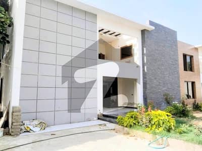 2000 yard Bungalow for sale