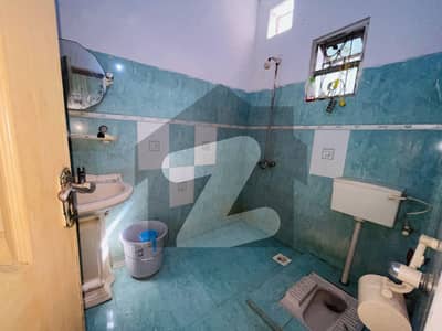 5 Marla Ground floor Portion For Rent In Johar Town