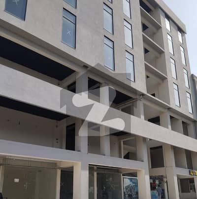جوہر ٹاؤن لاہور میں 1 مرلہ Studio دکان 2.61 کروڑ میں برائے فروخت۔