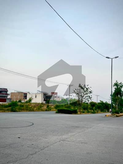 1 Kanal Plot Available For Sale In Regi Model Town (RMT) Zone 1