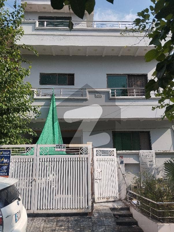 25x40 Beautifull House For Sale in G-13 25x40 Beautifull House For Sale in G-13
