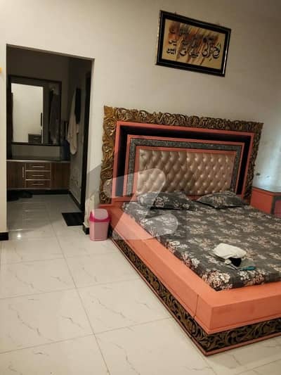 8 Marla upper portion available for rent in Gulshan E LHR VIP location 3 badroom 3 washroom TV launch kitchen store ROOM TOP FLOOR chhatra Monty bajli PANI AVAILABLE near Punjab school