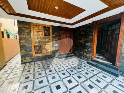 8 MARLA BRAND NEW ULTRA LUXURY MODERN HOUSE FOR RENT IN UMAR BLOCK BAHRIA TOWN LAHORE 8 MARLA BRAND NEW ULTRA LUXURY MODERN HOUSE FOR RENT IN UMAR BLOCK BAHRIA TOWN LAHORE