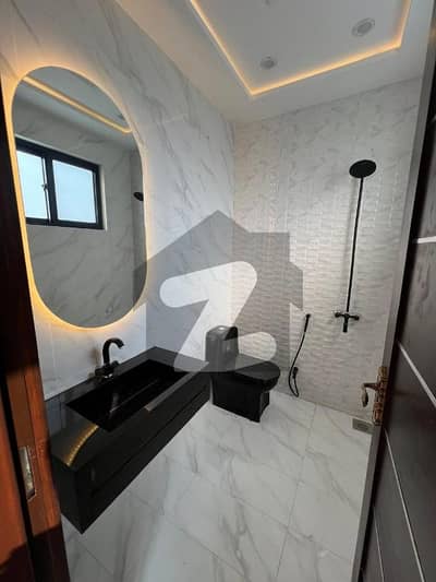 5 MARLA FULL INDEPENDENT HOUSE AVAILABLE FOR RENT IN NASHEMAN IQBAL PHASE 2 COLLEGE ROAD LAHORE