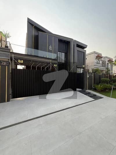 Ultra-Modern 1 Kanal Full House For Rent DHA Phase 8