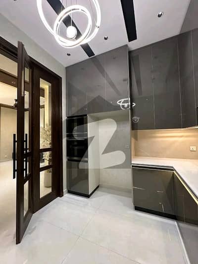 BEAUTIFUL HOUSE FOR RENT AVAILABLE