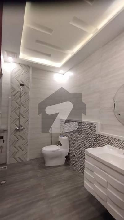 10 MARLA LIKE BRAND NEW LOWER PORTION UPPER LOCKED FOR RENT IN OVERSEAS A BLOCK BAHRIA TOWN LAHORE